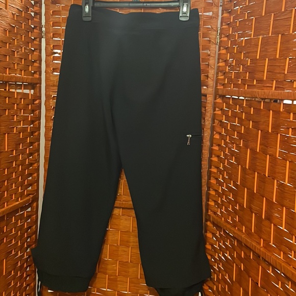 Women’s Active Wear - Picture 3 of 8